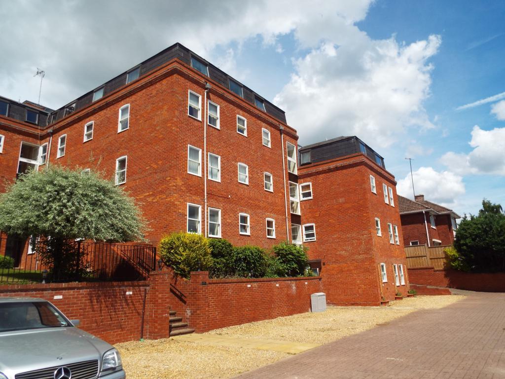 2 bed Apartment for rent in Kenilworth. From R A Bennett & Partners - Leamington Spa 2 bed Apartment for rent in Kenilworth. From R A Bennett & Partners - Leamington Spa