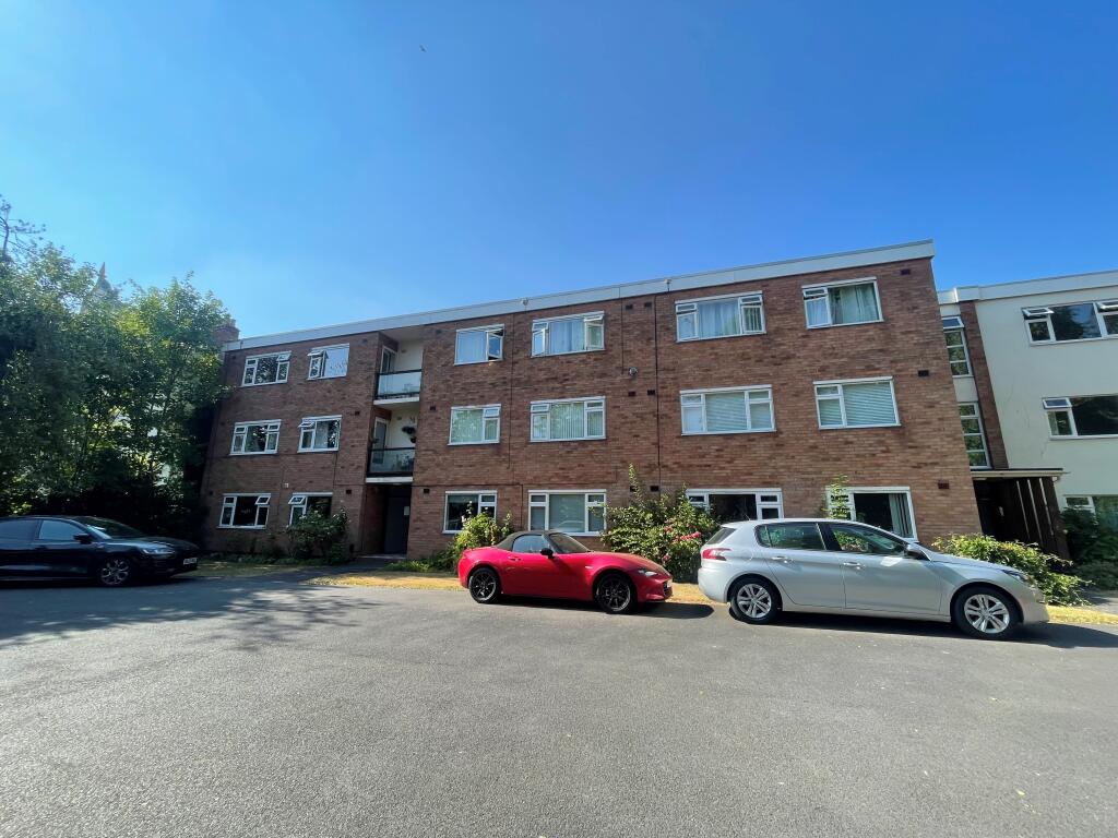 2 bed 1st Floor Flat for rent in Royal Leamington Spa. From R A Bennett & Partners - Leamington Spa