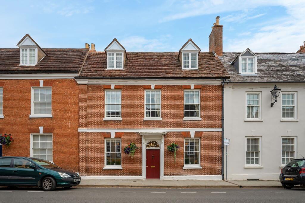 5 bed Detached for rent in Warwick. From R A Bennett & Partners - Leamington Spa