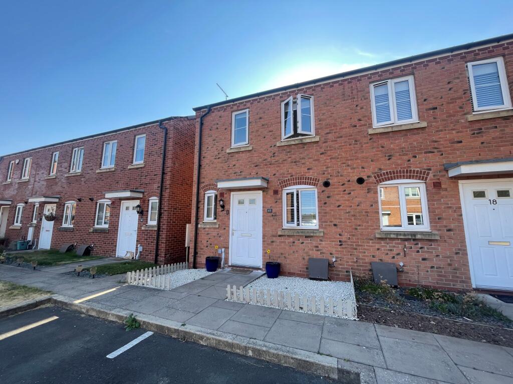 2 bed Semi Detached for rent in Warwick. From R A Bennett & Partners - Leamington Spa