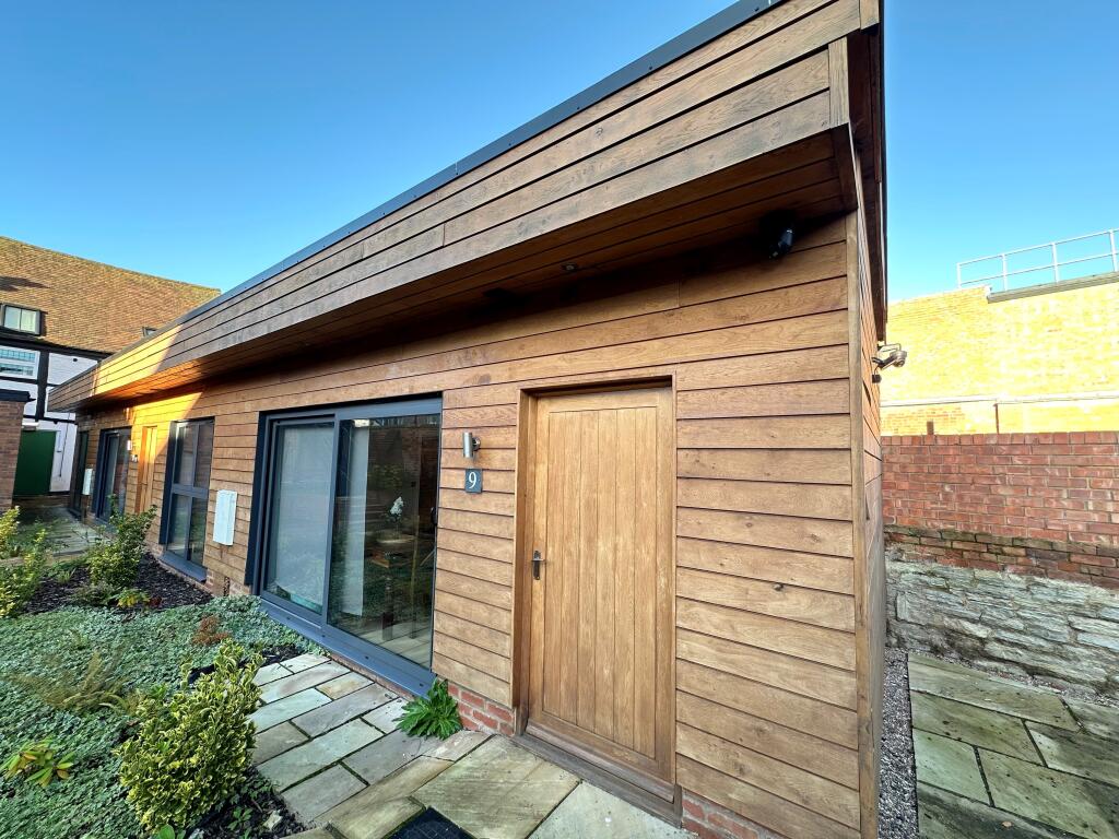1 bed Bungalow for rent in Stratford-upon-Avon. From R A Bennett & Partners - Stratford Upon Avon 1 bed Bungalow for rent in Stratford-upon-Avon. From R A Bennett & Partners - Stratford Upon Avon