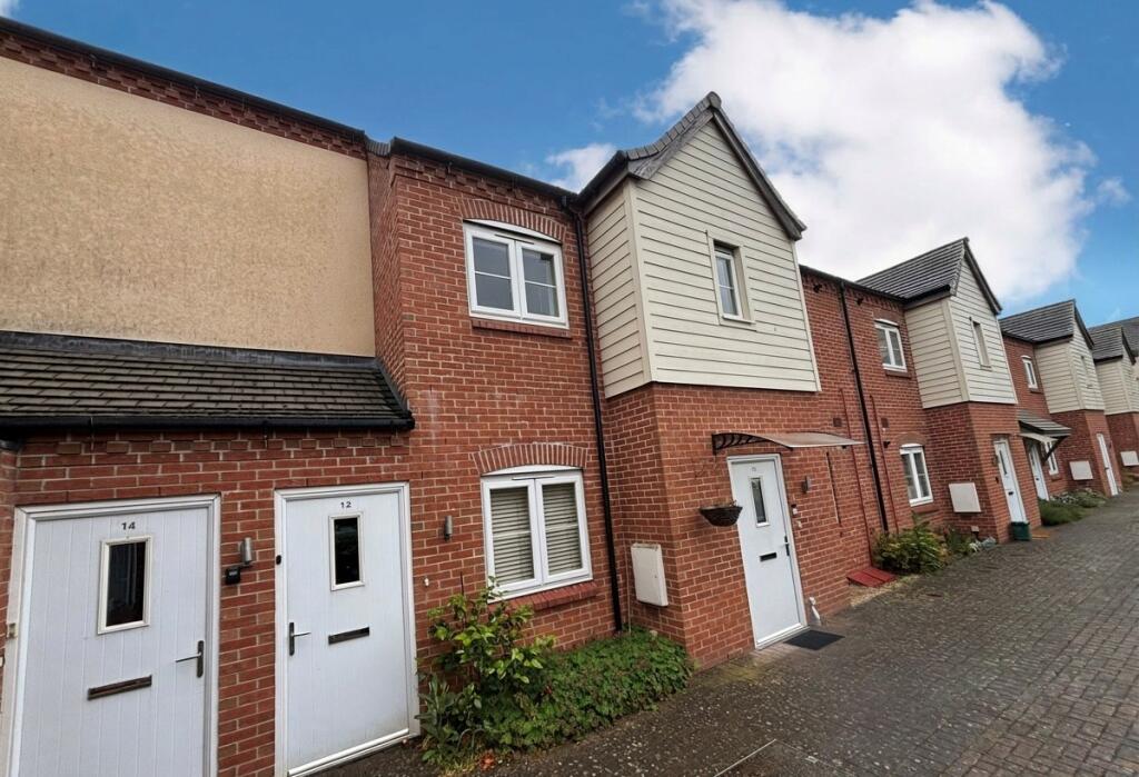 2 bed 1st Floor Flat for rent in Lower Quinton. From R A Bennett & Partners - Stratford Upon Avon 2 bed 1st Floor Flat for rent in Lower Quinton. From R A Bennett & Partners - Stratford Upon Avon