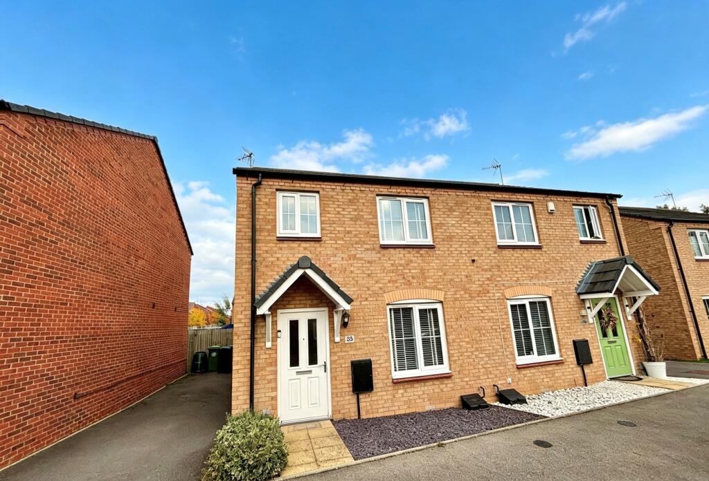 3 bed Detached for rent in Bidford-on-Avon. From R A Bennett & Partners - Stratford Upon Avon 3 bed Detached for rent in Bidford-on-Avon. From R A Bennett & Partners - Stratford Upon Avon