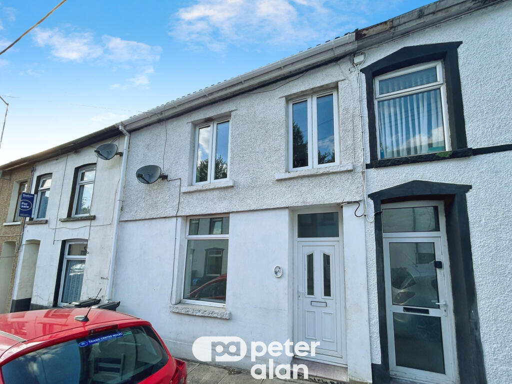 3 bed Mid Terraced House for rent in Merthyr Tudful. From Peter Alan - Merthyr Tydfil