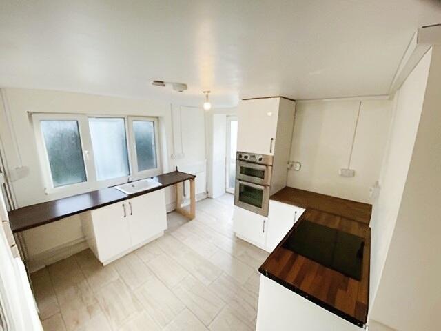 1 bed Semi Detached for rent in Ystalyfera. From Peter Alan - Morriston