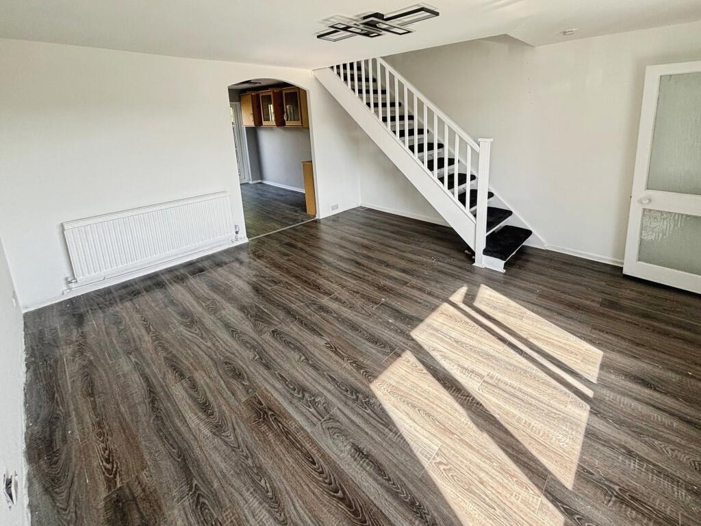 3 bed Semi Detached for rent in Llwyncelyn. From Peter Alan - Morriston