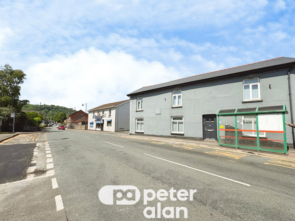 1 bed 1st Floor Flat for rent in Risca. From Peter Alan - Newport 1 bed 1st Floor Flat for rent in Risca. From Peter Alan - Newport