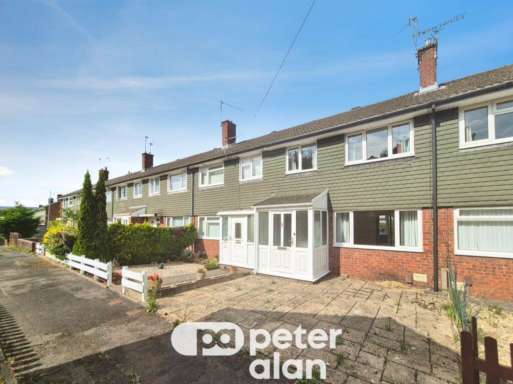 3 bed Mid Terraced House for rent in Newport. From Peter Alan - Newport
