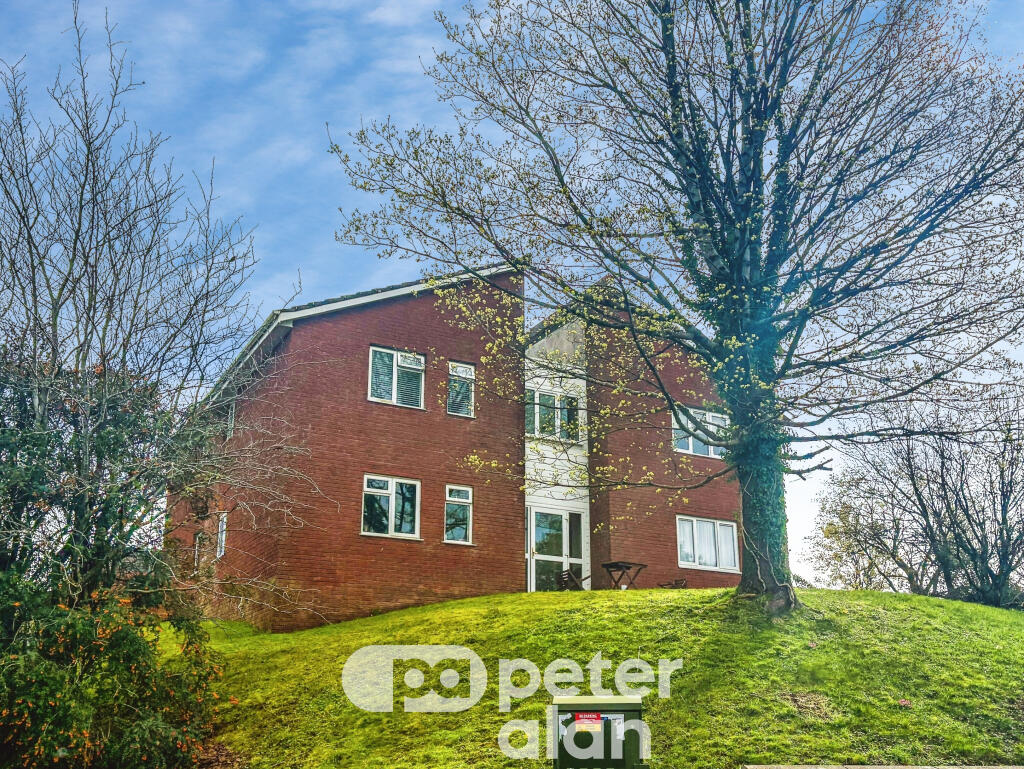 4 bed Studio for rent in Rogerstone. From Peter Alan - Newport 4 bed Studio for rent in Rogerstone. From Peter Alan - Newport