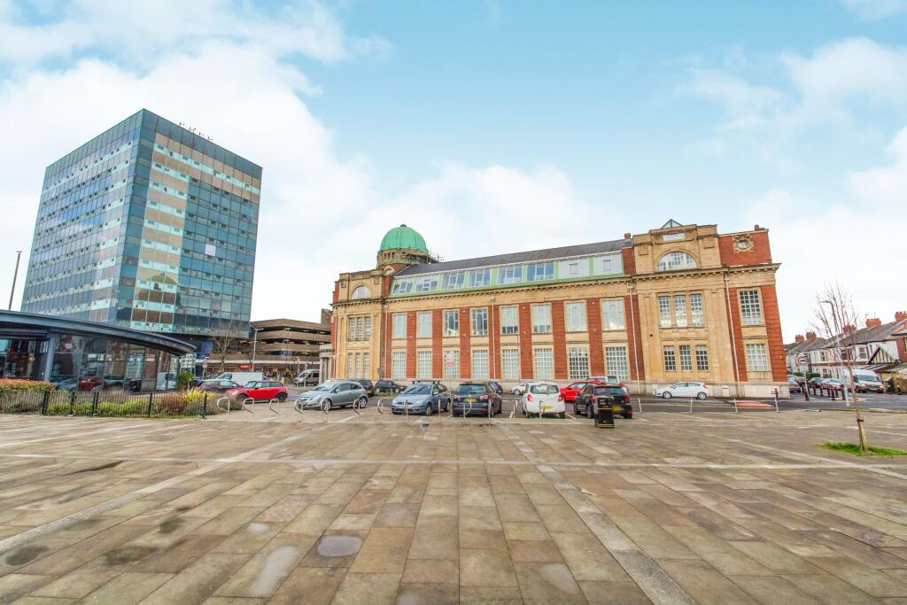2 bed House (unspecified) for rent in Newport. From Peter Alan - Newport