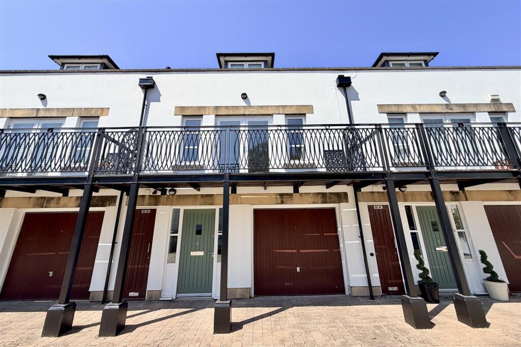 3 bed Detached for rent in Cheltenham. From Read Maurice - Cheltenham