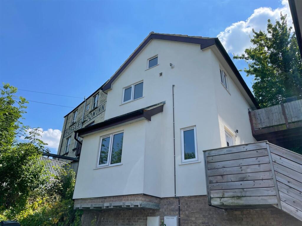 2 bed Detached for rent in Stroud. From Read Maurice - Cheltenham 2 bed Detached for rent in Stroud. From Read Maurice - Cheltenham