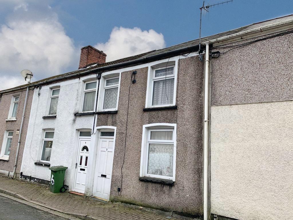 3 bed Mid Terraced House for rent in Pontypridd. From Peter Alan - Pontypridd