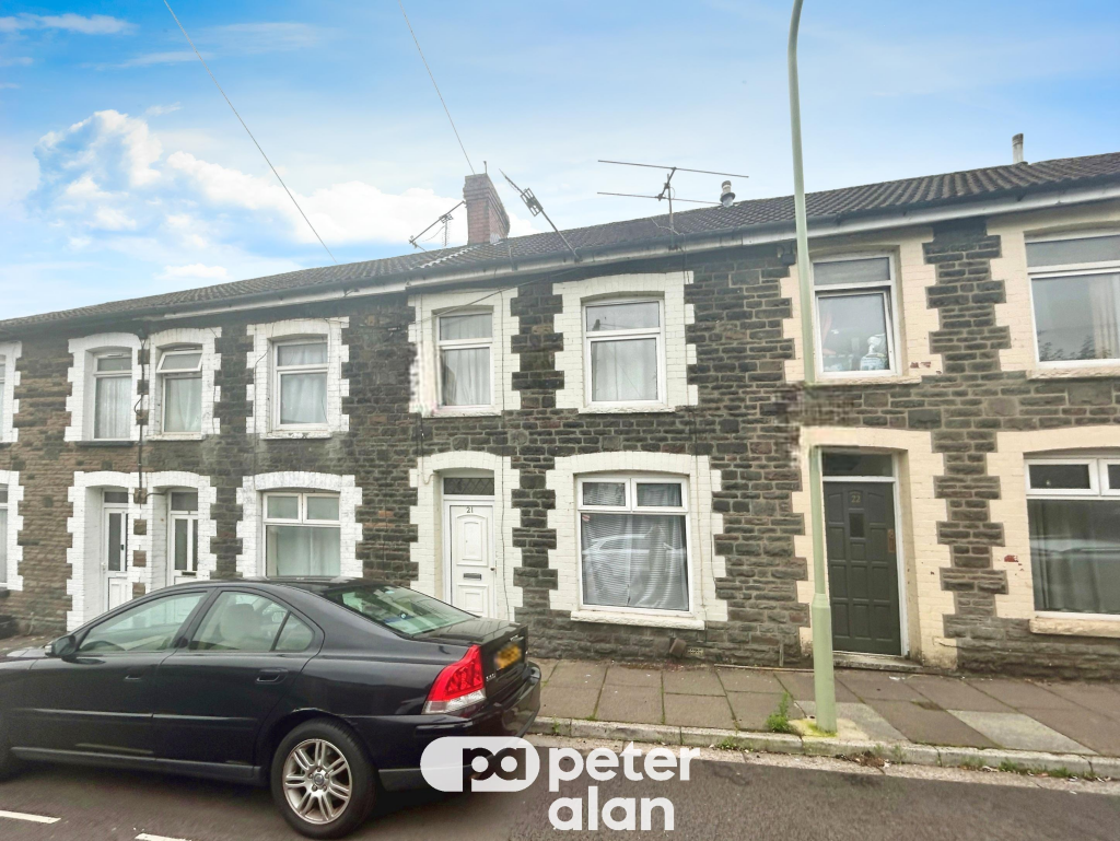 3 bed Detached for rent in Pen-y-coedcae. From Peter Alan - Pontypridd 3 bed Detached for rent in Pen-y-coedcae. From Peter Alan - Pontypridd