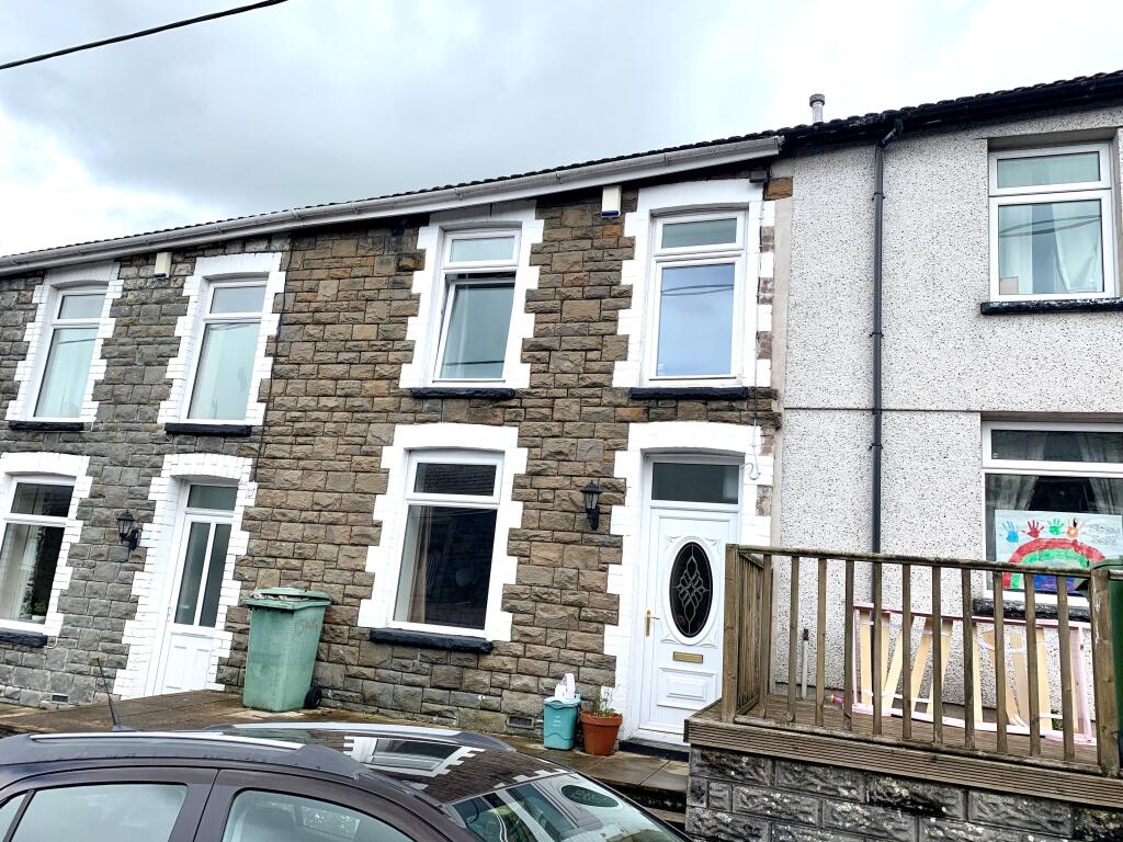 3 bed Mid Terraced House for rent in Pontypridd. From Peter Alan - Pontypridd