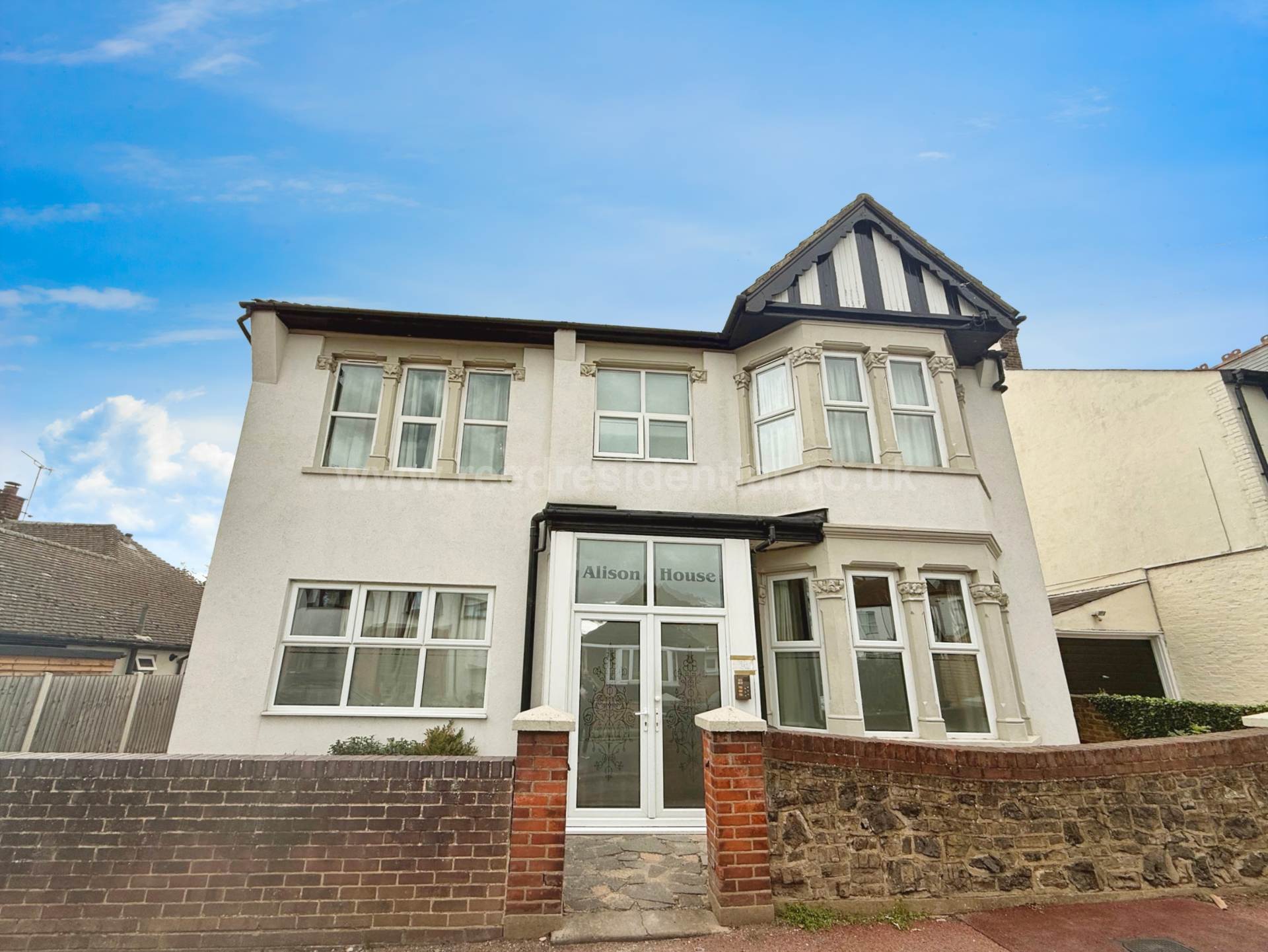 1 bed 1st Floor Flat for rent in Westcliff On Sea. From Reed Residential - Westcliff on Sea 1 bed 1st Floor Flat for rent in Westcliff On Sea. From Reed Residential - Westcliff on Sea