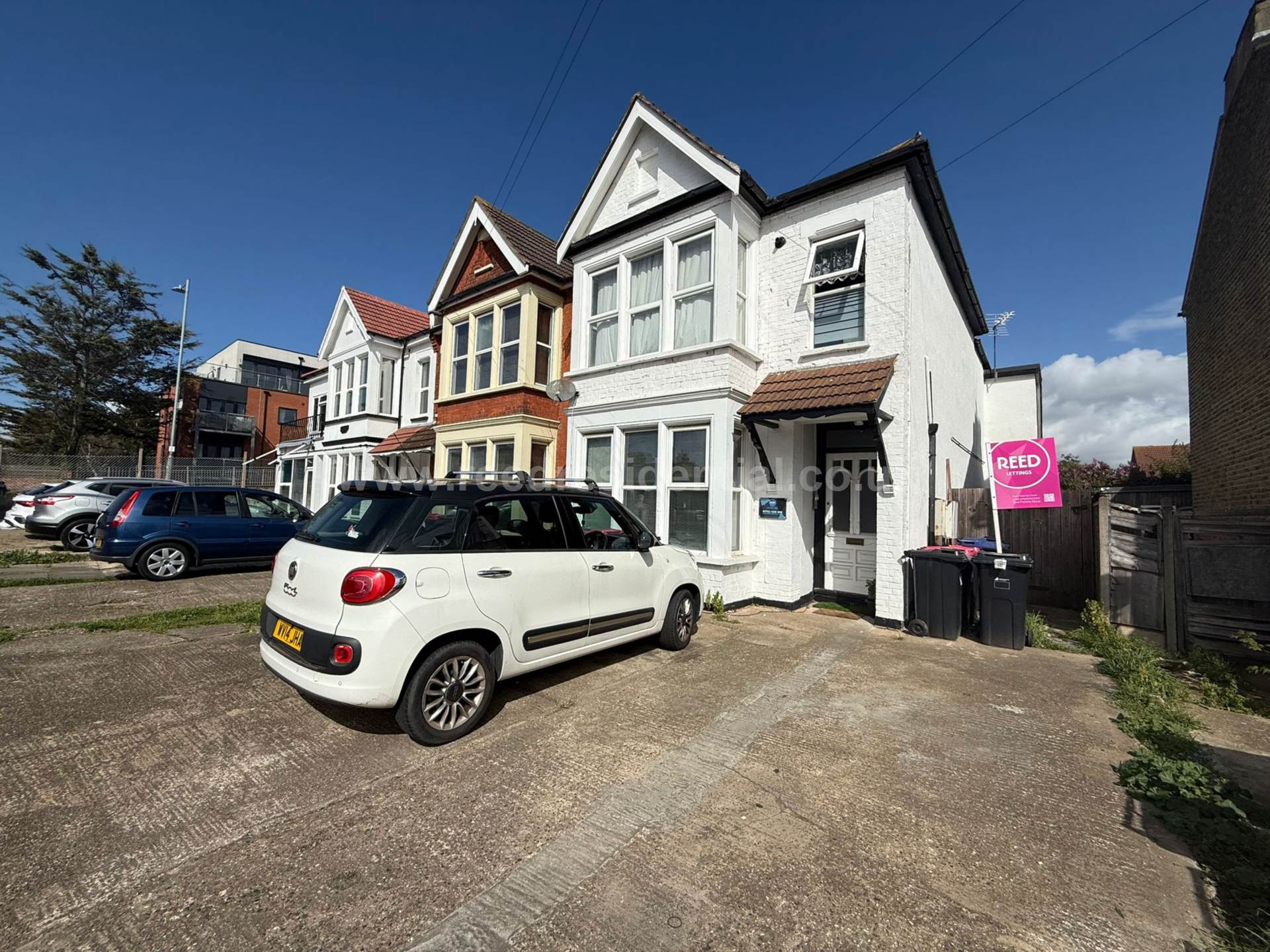 1 bed Apartment for rent in Southend On Sea. From Reed Residential - Westcliff on Sea