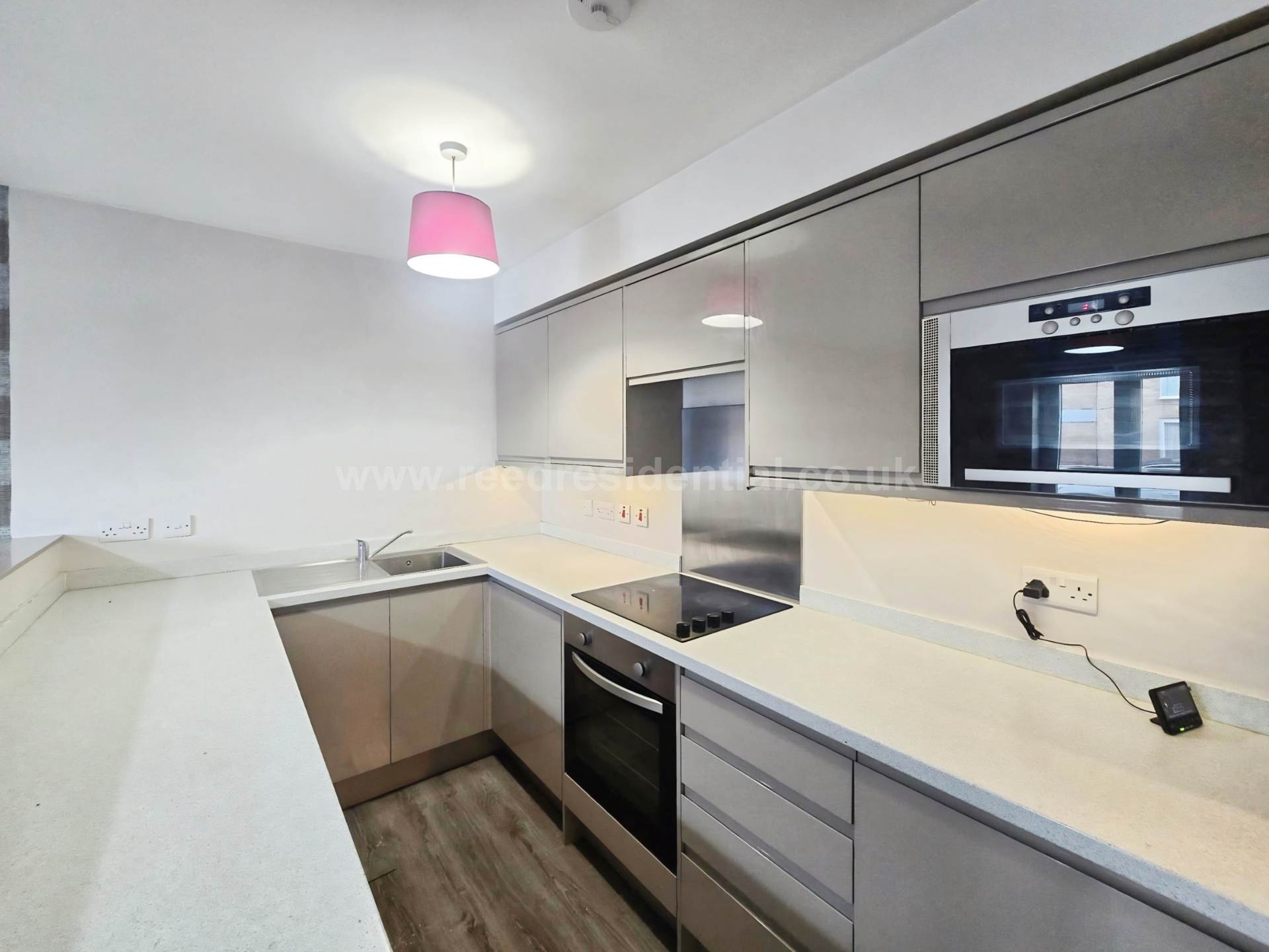 2 bed 1st Floor Flat for rent in Southend-on-Sea. From Reed Residential - Westcliff on Sea