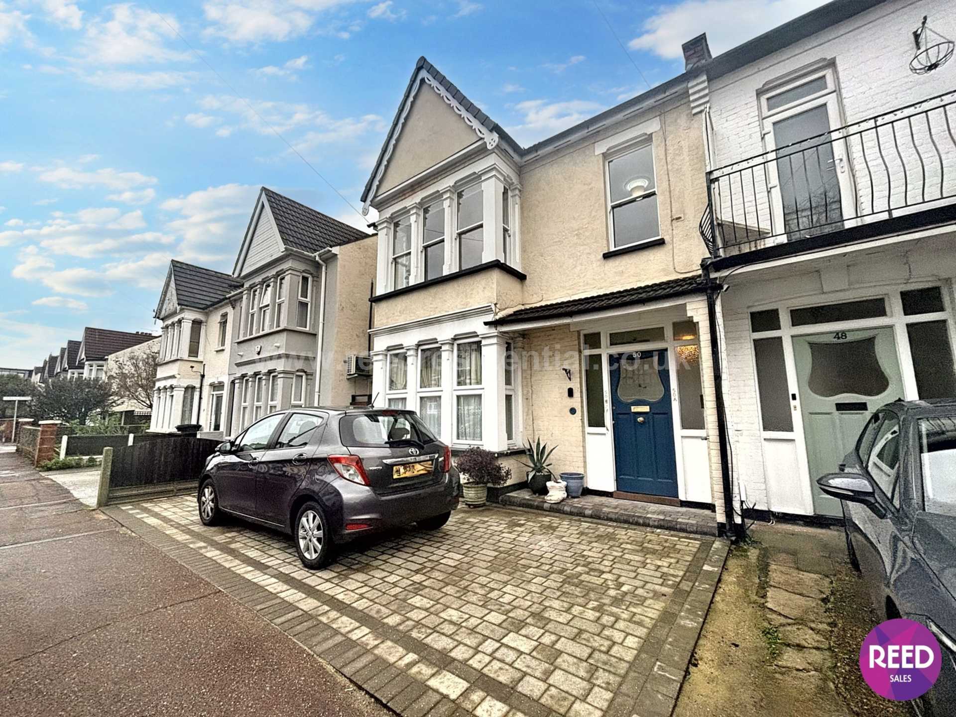 2 bed 1st Floor Flat for rent in Westcliff On Sea. From Reed Residential - Westcliff on Sea