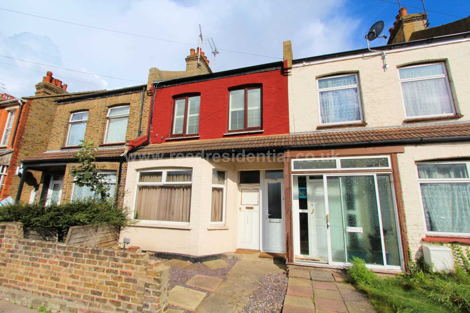 1 bed 1st Floor Flat for rent in Southend On Sea. From Reed Residential - Westcliff on Sea 1 bed 1st Floor Flat for rent in Southend On Sea. From Reed Residential - Westcliff on Sea