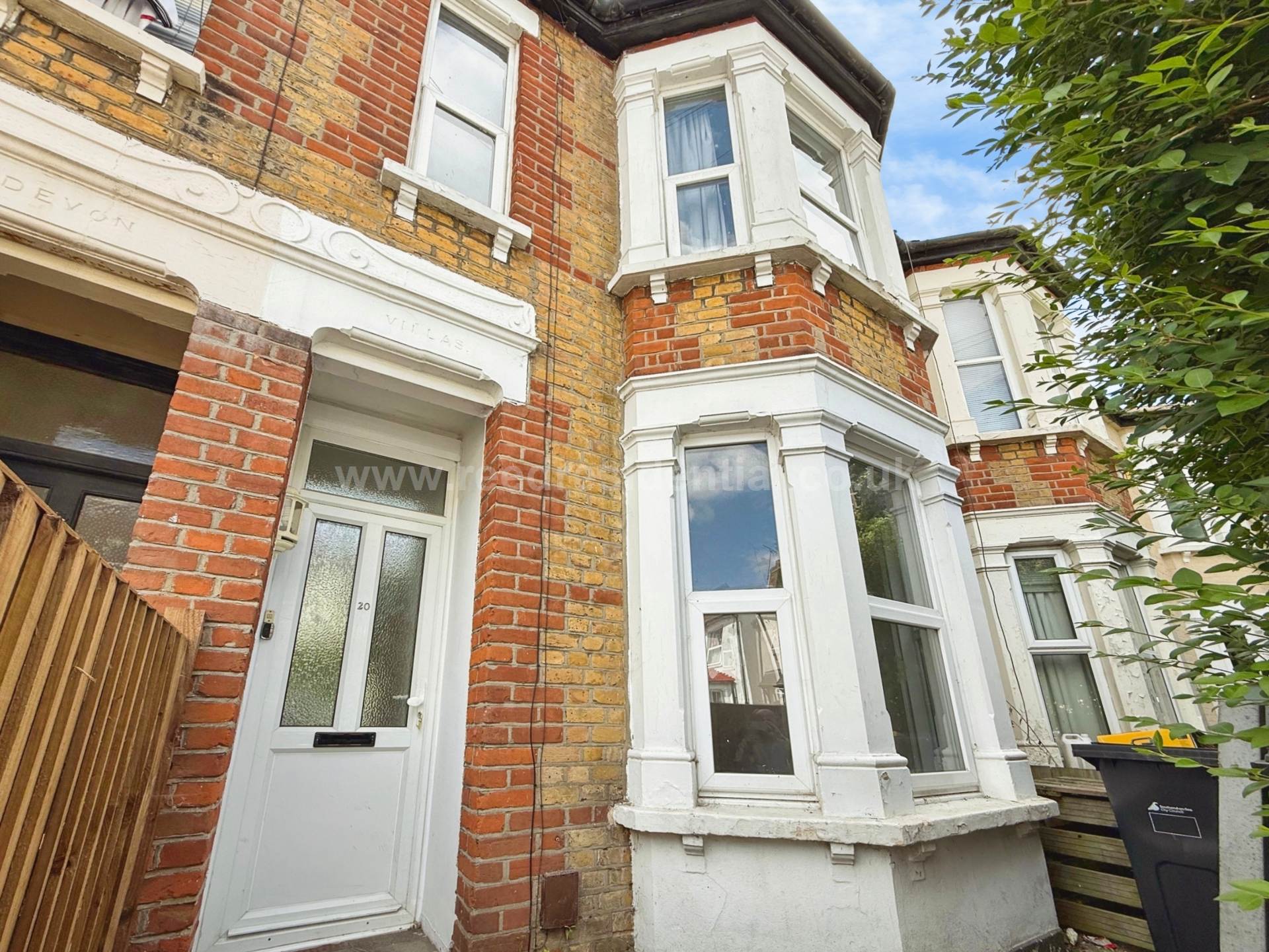 4 bed House (unspecified) for rent in Westcliff On Sea. From Reed Residential - Westcliff on Sea