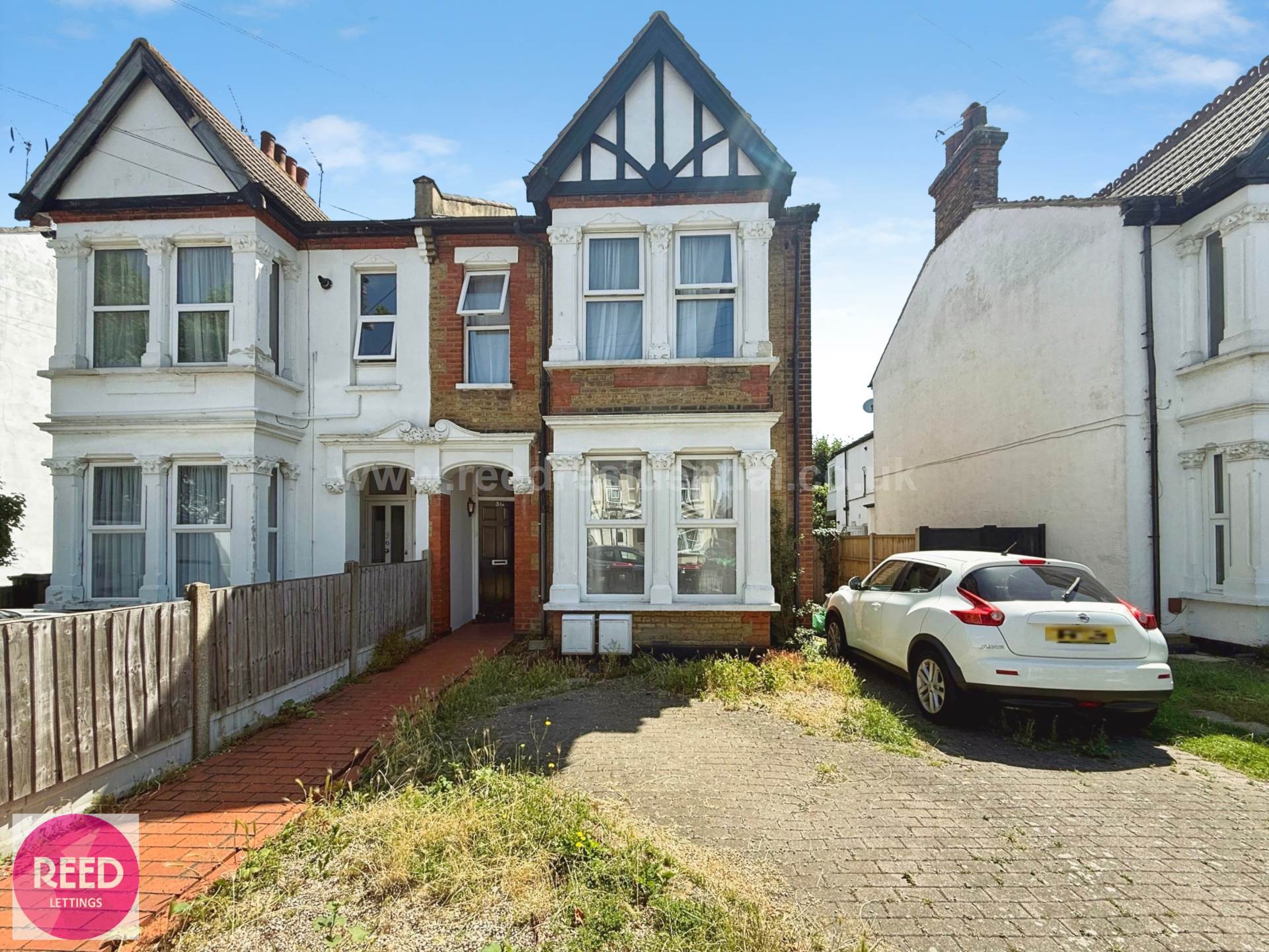 3 bed 1st Floor Flat for rent in Southend-on-Sea. From Reed Residential - Westcliff on Sea