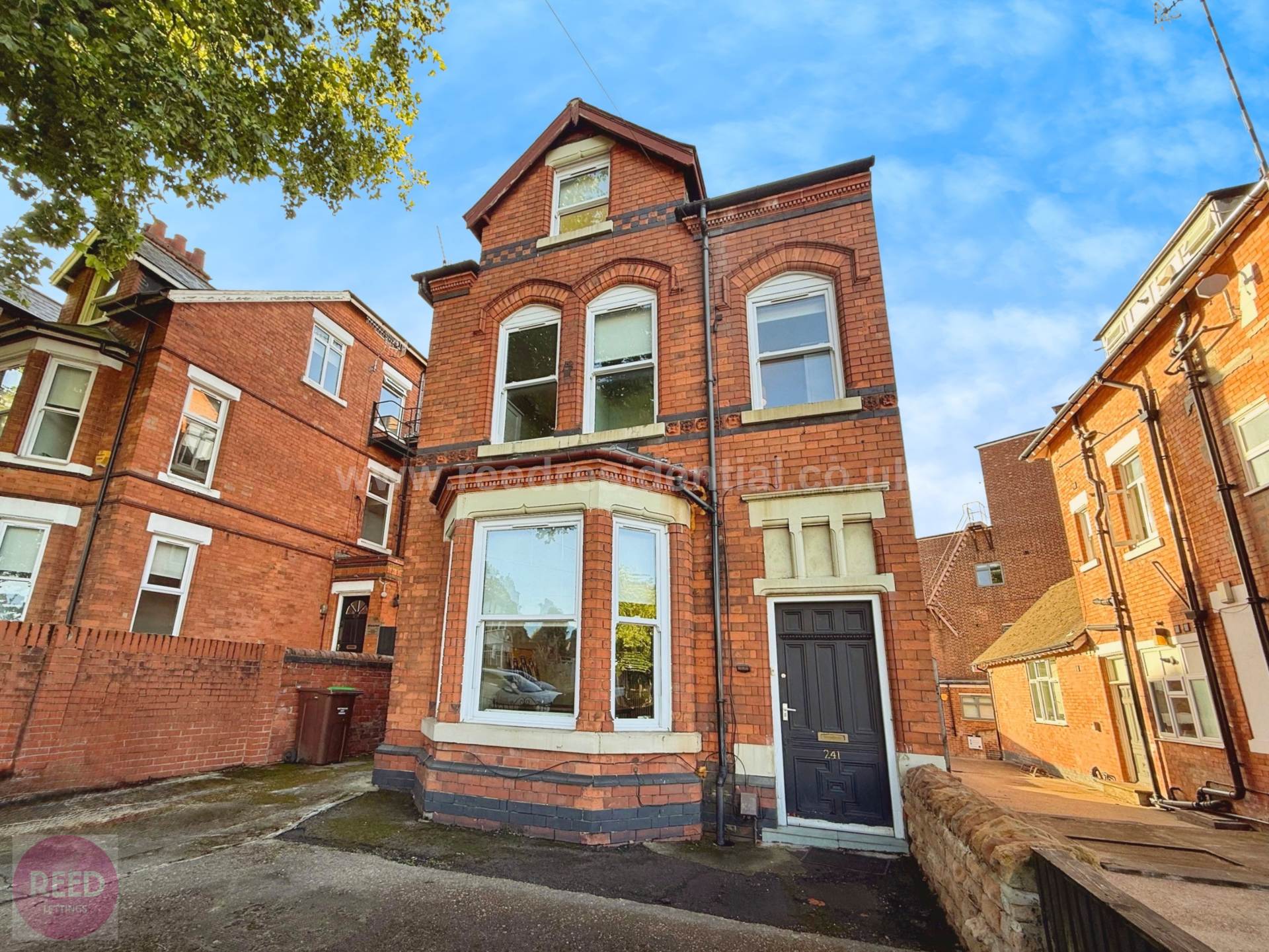 6 bed House (unspecified) for rent in Nottingham. From Reed Residential - Westcliff on Sea