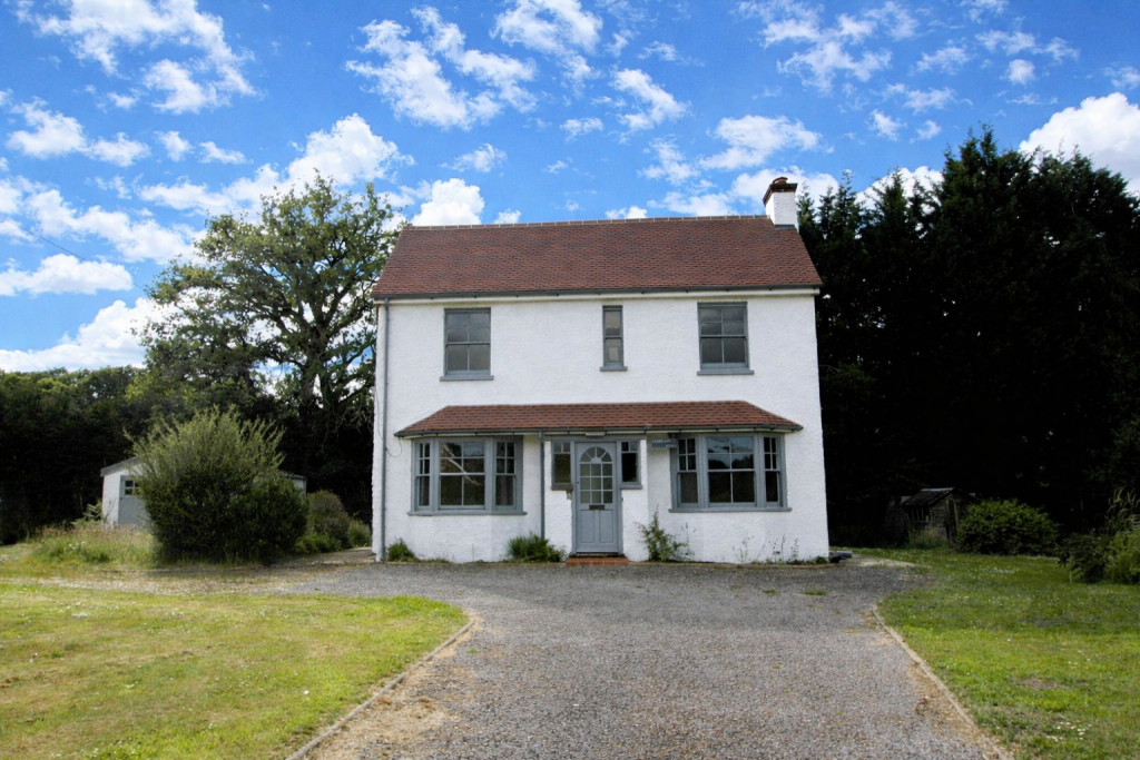 3 bed Detached for rent in Elstead. From Regency Lettings & Property Management Ltd - Chiddingfold