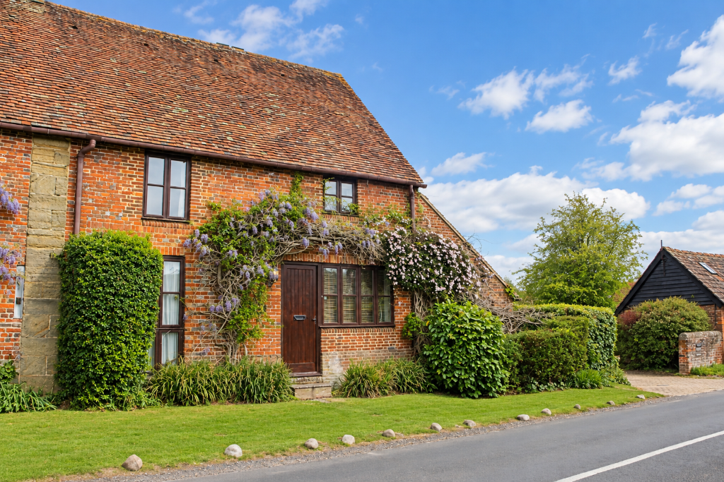 3 bed Semi Detached for rent in Ramsnest Common. From Regency Lettings & Property Management Ltd - Chiddingfold 3 bed Semi Detached for rent in Ramsnest Common. From Regency Lettings & Property Management Ltd - Chiddingfold
