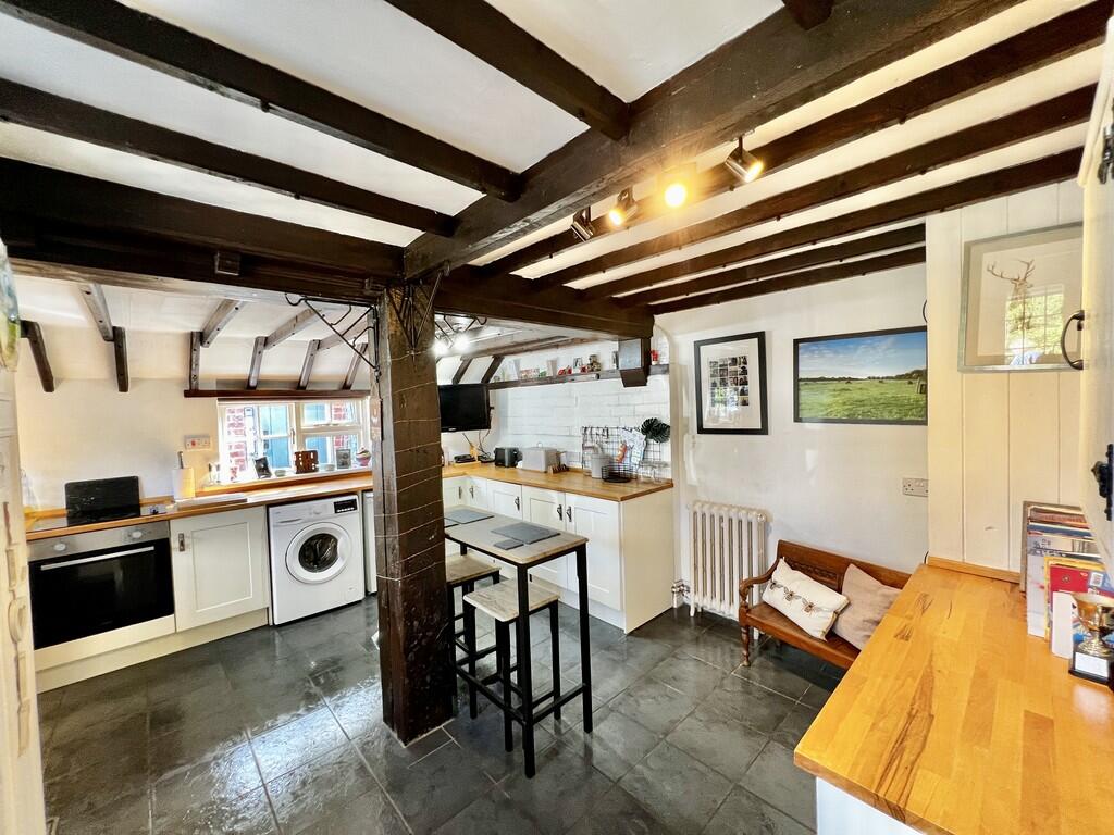 2 bed Cottage for rent in Grantham. From Richard Watkinson & Partners - Newark