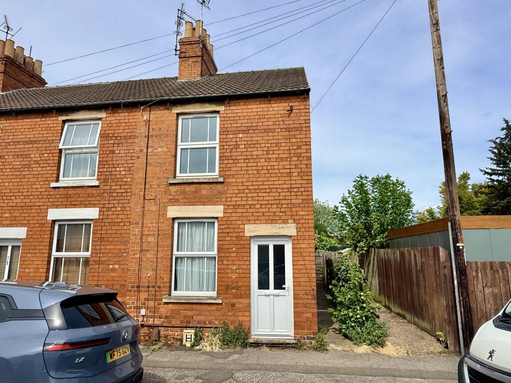 2 bed End of Terrace for rent in Newark-on-Trent. From Richard Watkinson & Partners - Newark 2 bed End of Terrace for rent in Newark-on-Trent. From Richard Watkinson & Partners - Newark