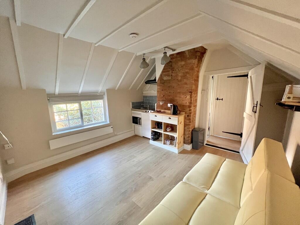 1 bed 1st Floor Flat for rent in Newark-on-Trent. From Richard Watkinson & Partners - Newark 1 bed 1st Floor Flat for rent in Newark-on-Trent. From Richard Watkinson & Partners - Newark