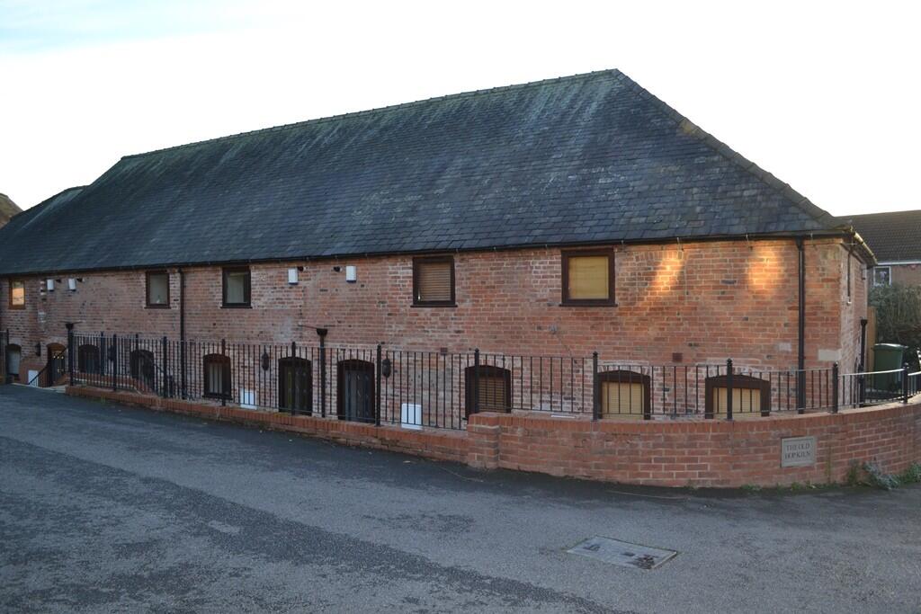 2 bed Mews for rent in Newark-on-Trent. From Richard Watkinson & Partners - Newark 2 bed Mews for rent in Newark-on-Trent. From Richard Watkinson & Partners - Newark