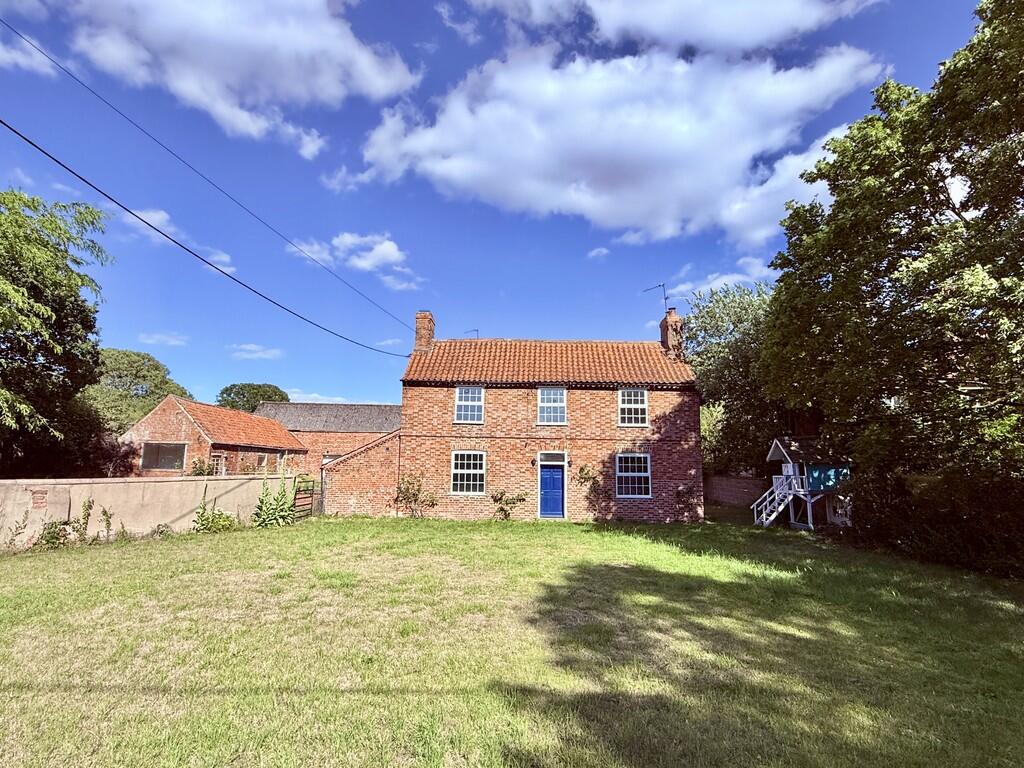 4 bed Farm House for rent in Dry Doddington. From Richard Watkinson & Partners - Newark