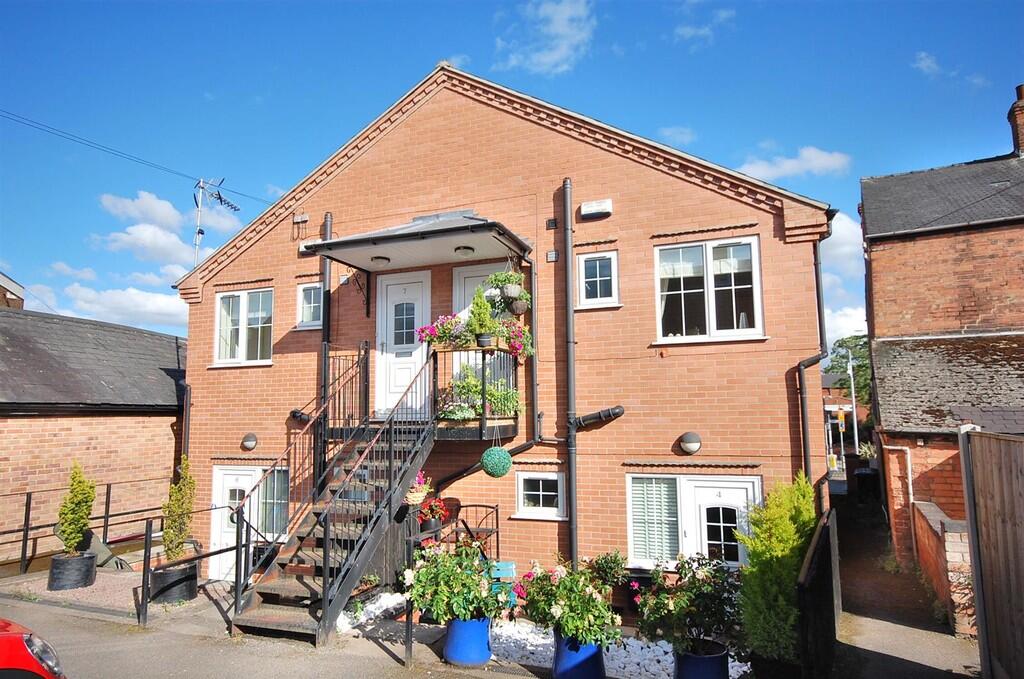 2 bed Apartment for rent in Upper Saxondale. From Richard Watkinson & Partners - Newark 2 bed Apartment for rent in Upper Saxondale. From Richard Watkinson & Partners - Newark