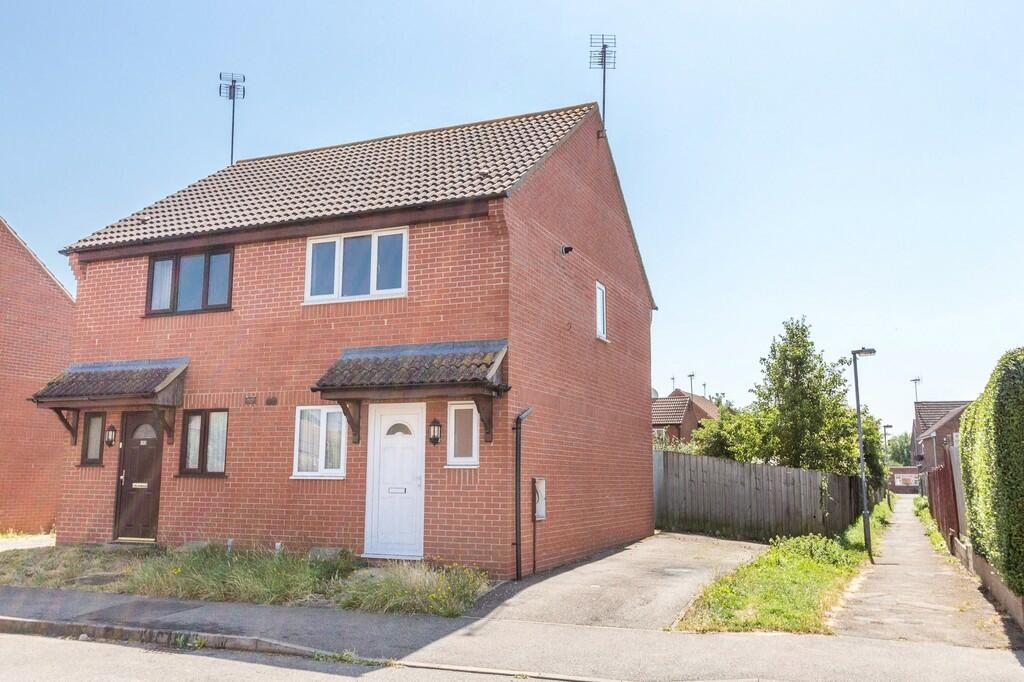2 bed Semi-Detached House for rent in Rushden. From Richard James Estate Agents - Mill Hill