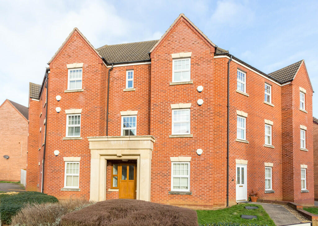2 bed Flat for rent in Wellingborough. From Richard James Estate Agents - Mill Hill