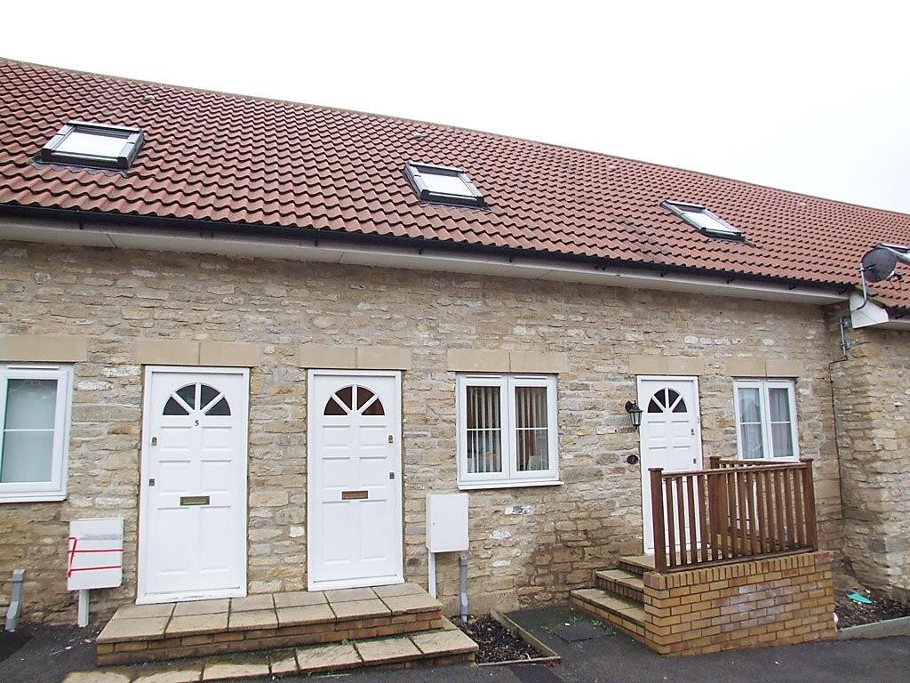 1 bed Mid Terraced House for rent in Irthlingborough. From Richard James Estate Agents - Wellingborough