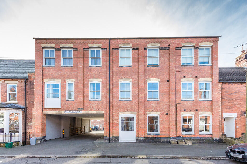 2 bed House (unspecified) for rent in Rushden. From Richard James Estate Agents - Wellingborough