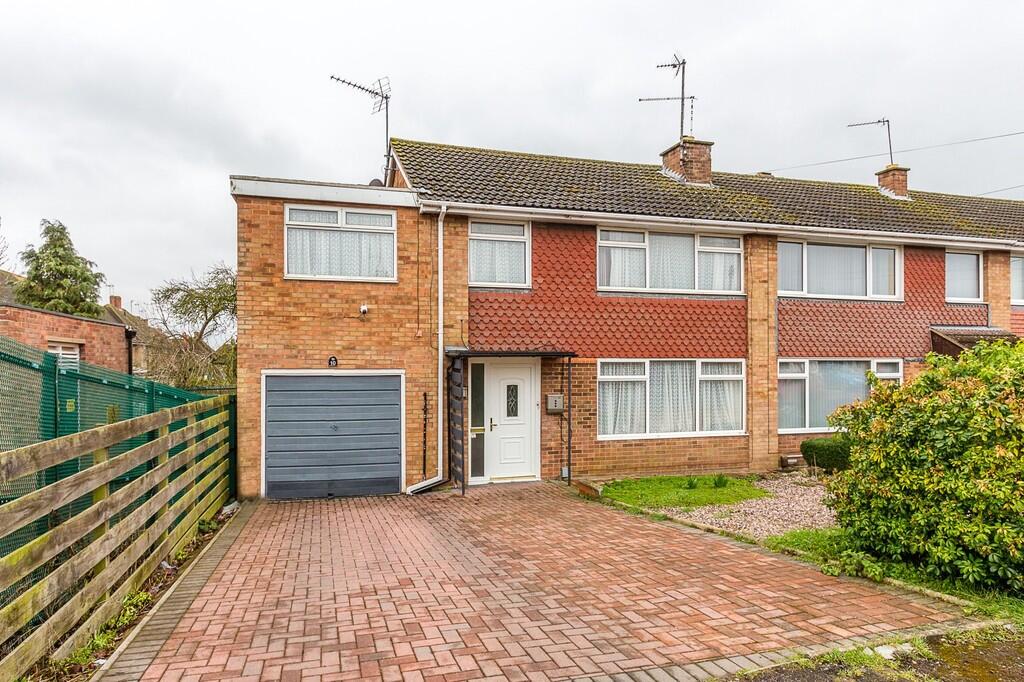 4 bed Semi Detached for rent in Higham Ferrers. From Richard James Estate Agents - Wellingborough