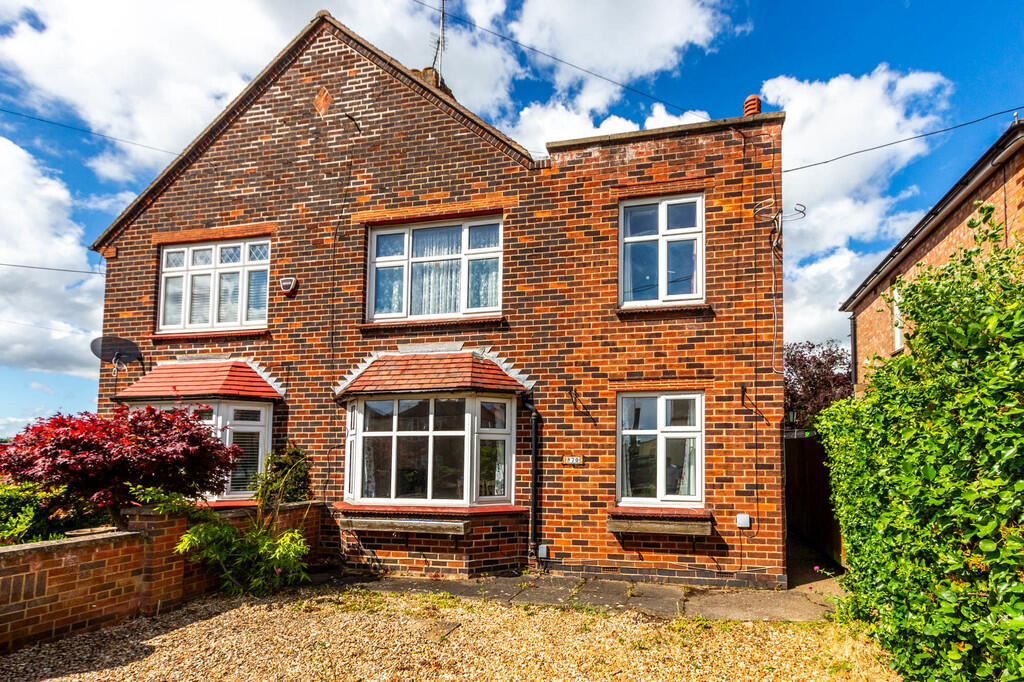 3 bed Semi Detached for rent in Higham Ferrers. From Richard James Estate Agents - Wellingborough 3 bed Semi Detached for rent in Higham Ferrers. From Richard James Estate Agents - Wellingborough