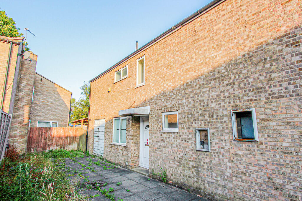 3 bed End of Terrace for rent in Corby. From Richard James Estate Agents - Wellingborough