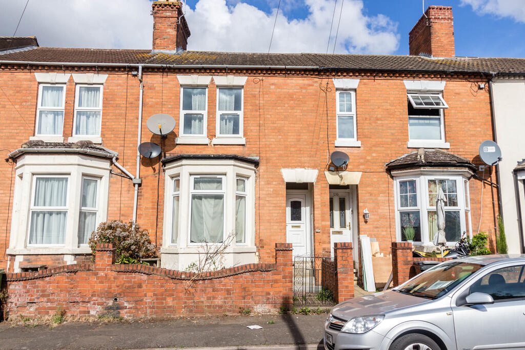 3 bed Mid Terraced House for rent in Wellingborough. From Richard James Estate Agents - Wellingborough