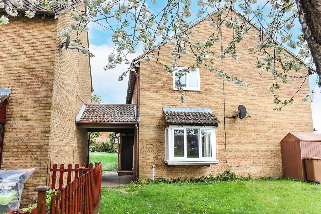 2 bed End of Terrace for rent in Wellingborough. From Richard James Estate Agents - Wellingborough 2 bed End of Terrace for rent in Wellingborough. From Richard James Estate Agents - Wellingborough