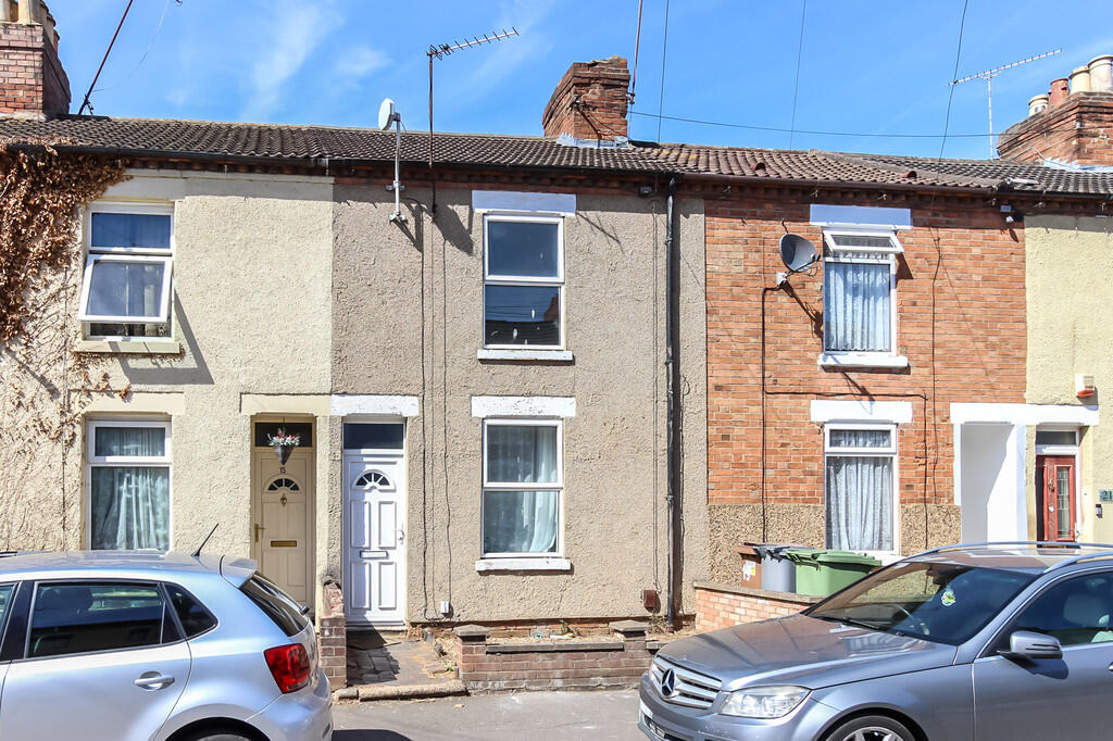 3 bed Mid Terraced House for rent in Wellingborough. From Richard James Estate Agents - Wellingborough 3 bed Mid Terraced House for rent in Wellingborough. From Richard James Estate Agents - Wellingborough