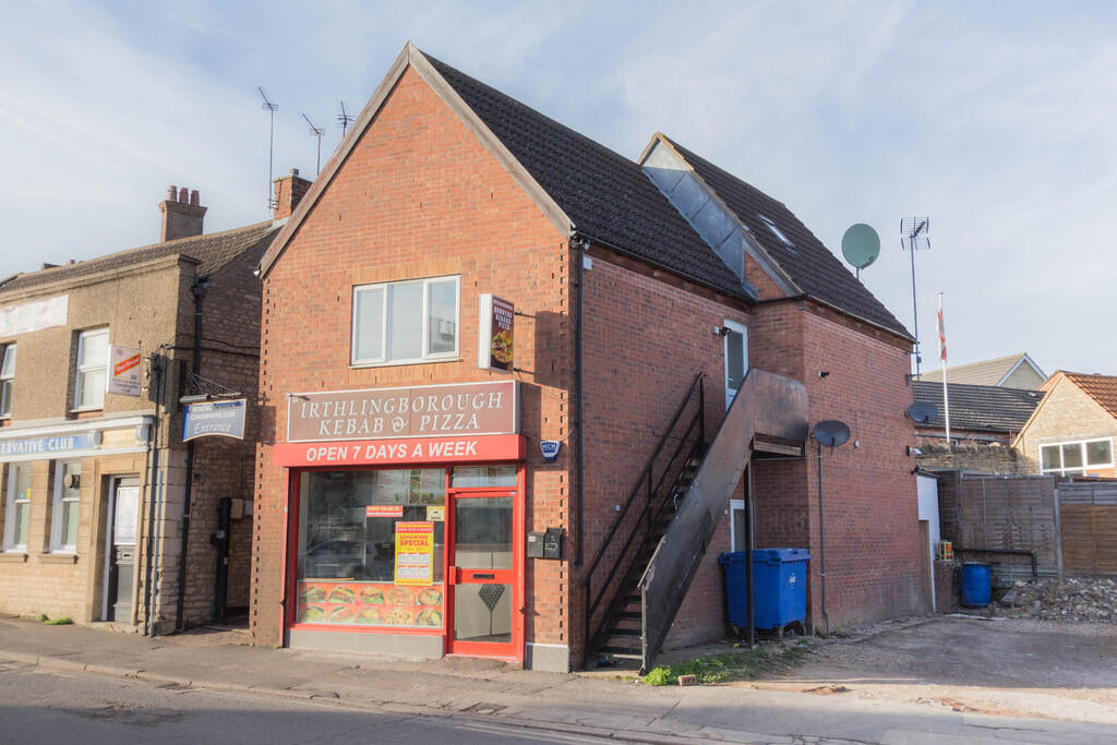 2 bed Apartment for rent in Irthlingborough. From Richard James Estate Agents - Wellingborough