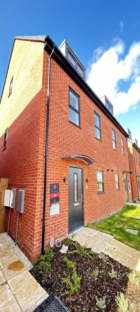 3 bed Semi Detached for rent in . From Savidge & Brown - Alfreton