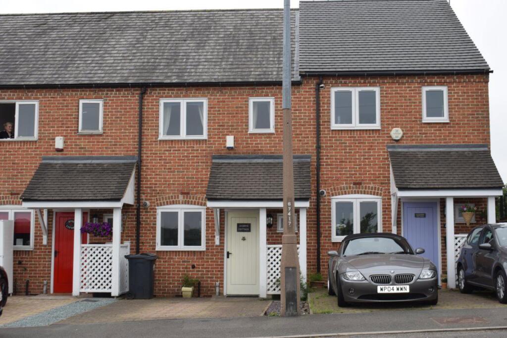 3 bed Town House for rent in Heage. From Savidge & Brown - Alfreton 3 bed Town House for rent in Heage. From Savidge & Brown - Alfreton