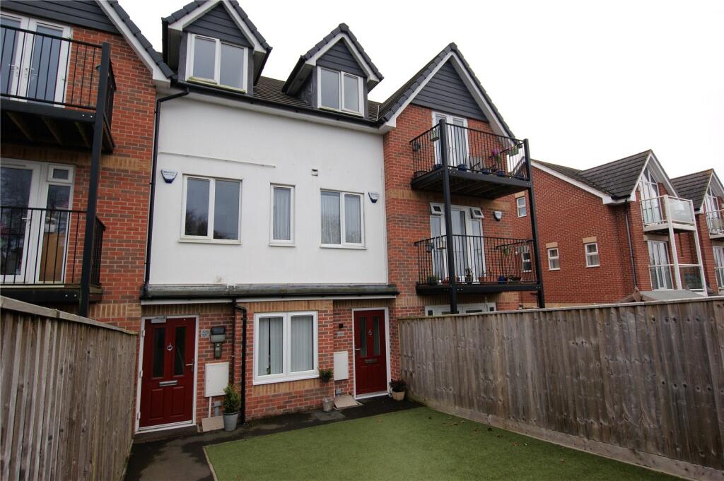 2 bed Apartment for rent in Upton. From Richards Estate Agents - Wimborne