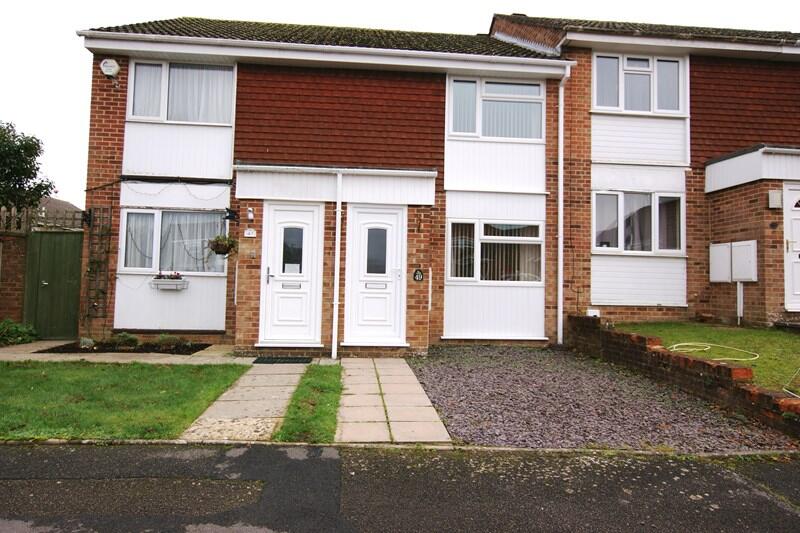2 bed Mid Terraced House for rent in Merley. From Richards Estate Agents - Wimborne 2 bed Mid Terraced House for rent in Merley. From Richards Estate Agents - Wimborne
